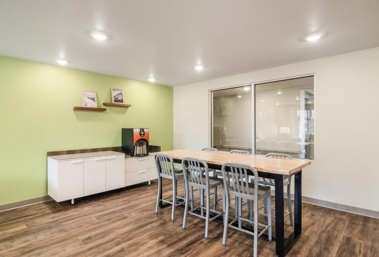 Woodspring Suites Thornton-North Denver Экстерьер фото