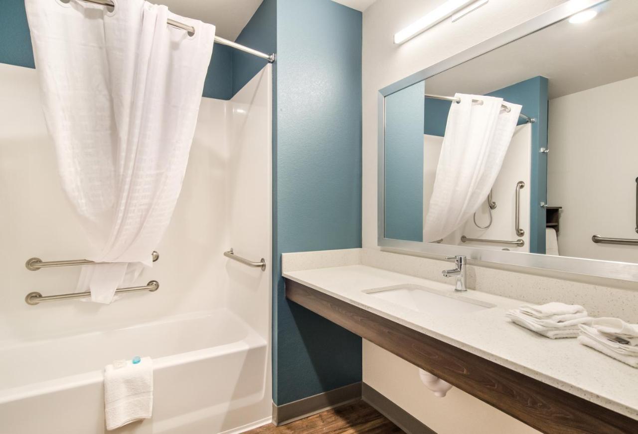 Woodspring Suites Thornton-North Denver Экстерьер фото