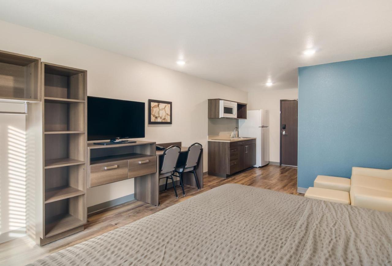 Woodspring Suites Thornton-North Denver Экстерьер фото
